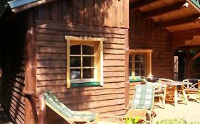 Holzhaus Waldwichtel am Wald und See